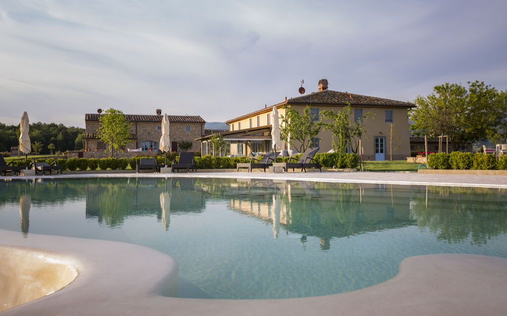 Le Tre Virtù Luxury Relais, Private Pool, Mugello: Autumn, Building Exterior, Spring, Summer
