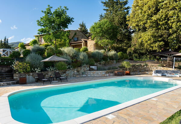 Villa la Cerbaina: Esterni, Piscina