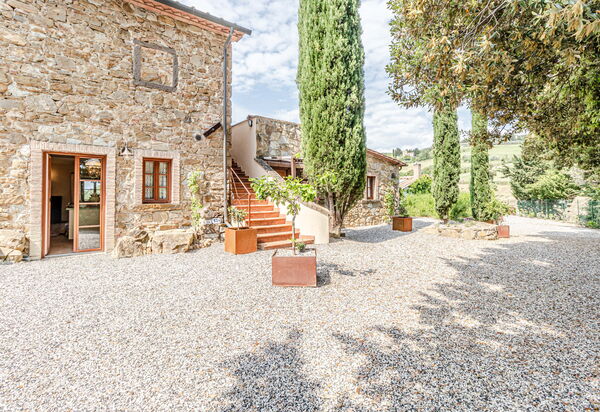 Villa la Cerbaina: Entrata Principale, Esterni