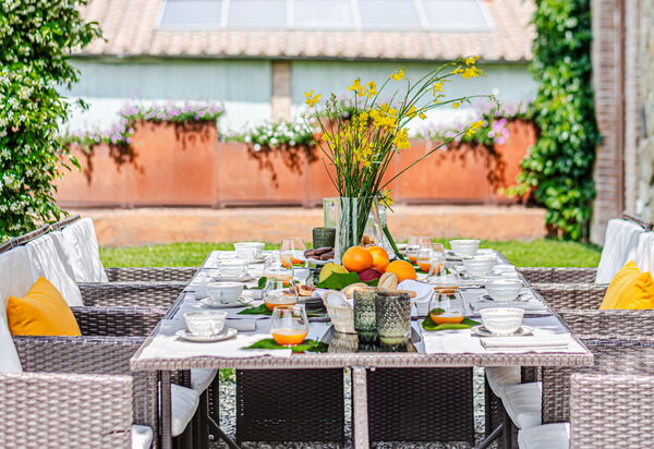 Villa la Cerbaina: Cibo, Esterni, Giardino