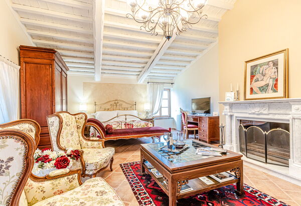 Villa la Cerbaina: First Floor