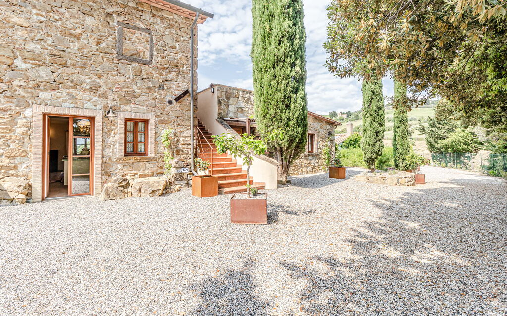 Villa la Cerbaina: Building Exterior, Main Entrance