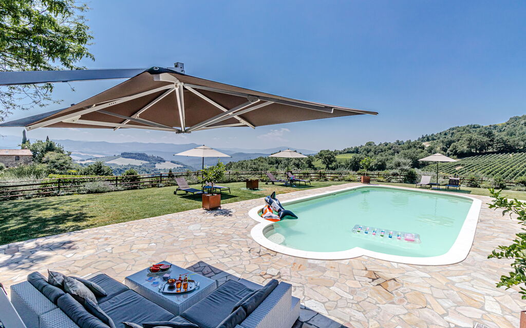 Villa la Cerbaina: Building Exterior, Outdoor, Pool, Scenic View