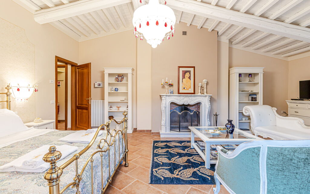 Villa la Cerbaina: First Floor