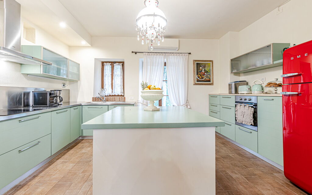 Villa la Cerbaina: Kitchen