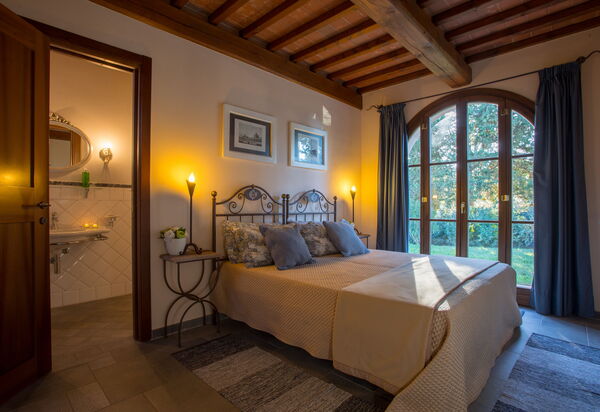 Villa Francesca: Bagno, Camera da letto