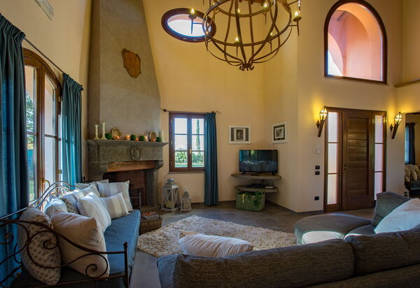 Villa Francesca: Entrata Principale, Soggiorno