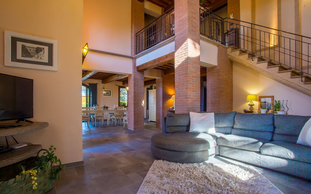 Villa Francesca: Dining Room, Living Room