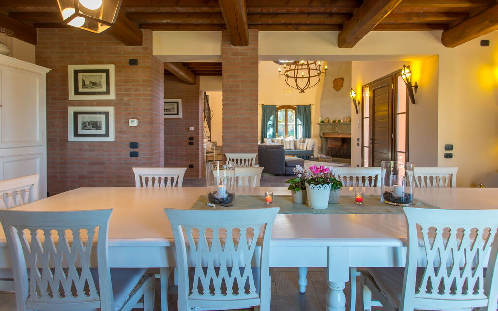 Villa Francesca: Dining Room, Living Room, Main Entrance