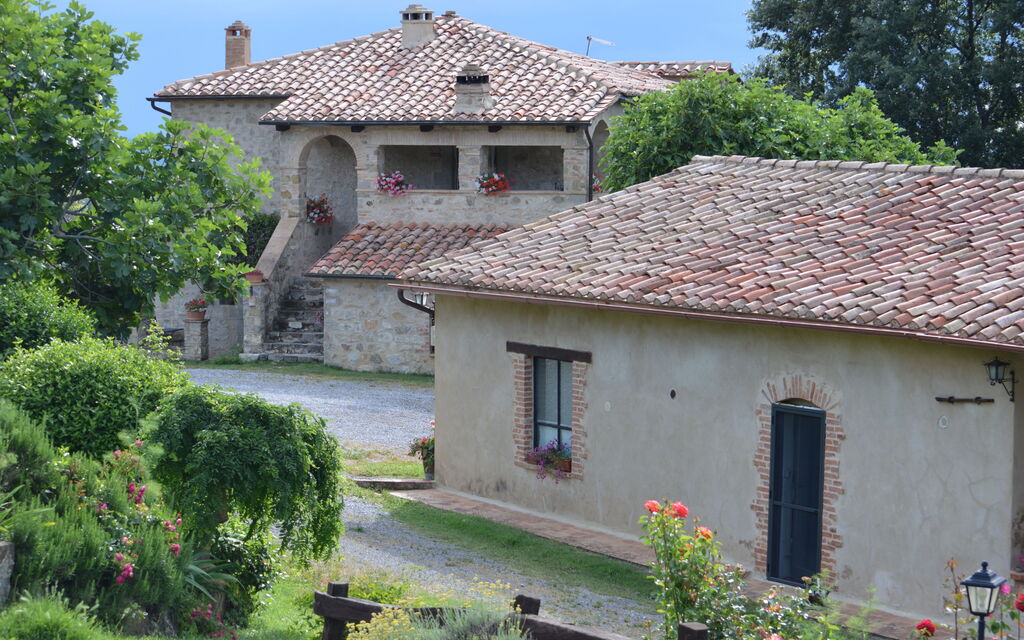 Agriturismo Bellavista, Private Pool, Val D'Orcia: Autumn, Garden, Spring, Summer