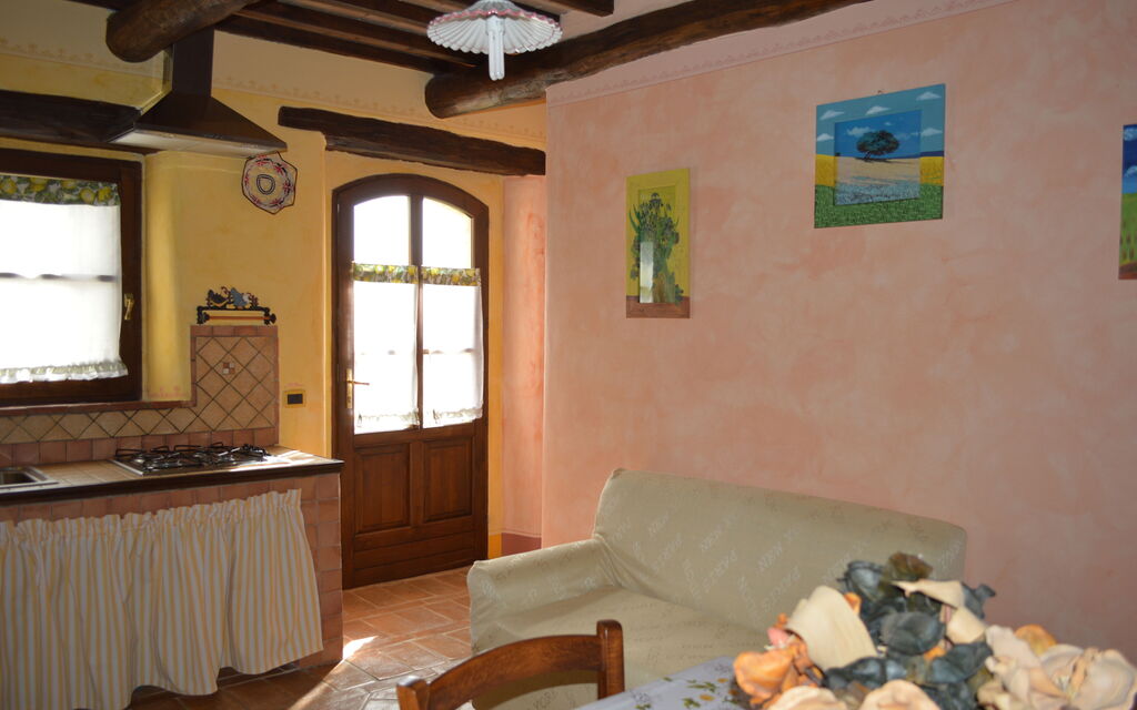 Agriturismo Bellavista, Private Pool, Val D'Orcia: Autumn, Kitchen, Spring, Summer