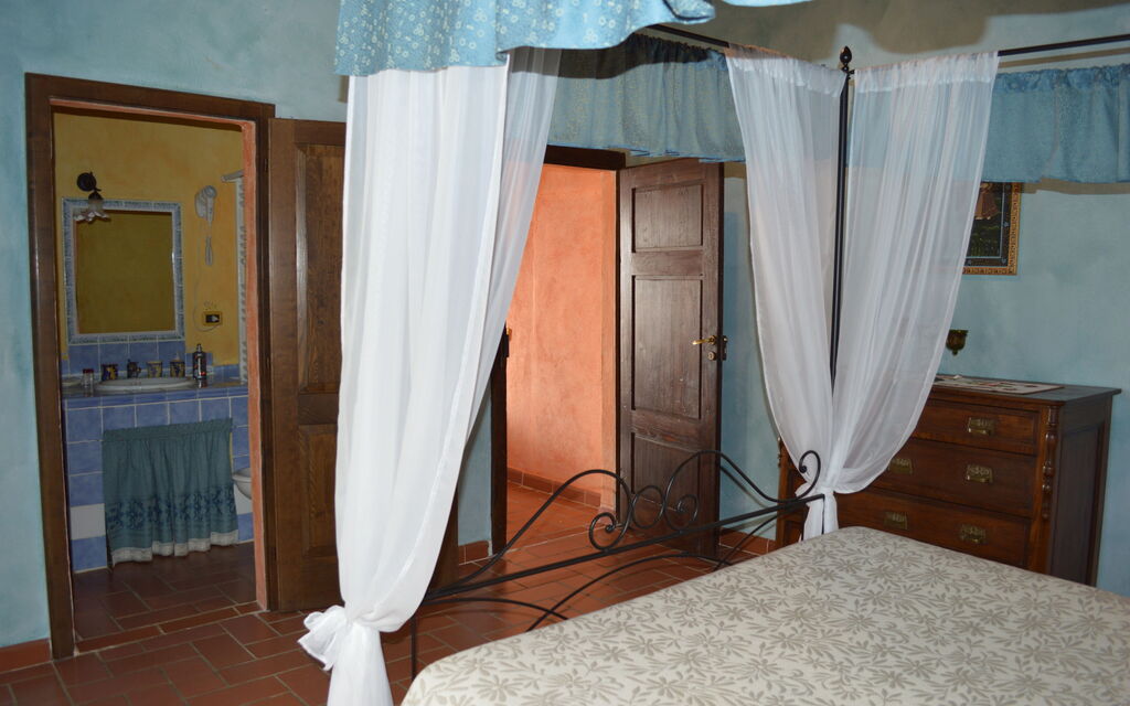 Agriturismo Bellavista, Private Pool, Val D'Orcia: Autumn, Bedroom, Spring, Summer