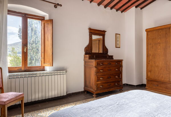 Podere le Lune with Pool, San Gimignano: Autumn, Bedroom, Spring, Summer