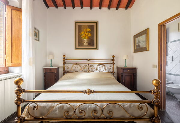 Podere le Lune with Pool, San Gimignano: Autumn, Bedroom, Spring, Summer