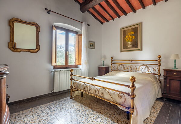 Podere le Lune with Pool, San Gimignano: Autumn, Bedroom, Spring, Summer