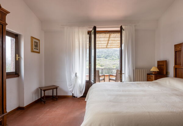 Podere le Lune with Pool, San Gimignano: Autumn, Bedroom, Spring, Summer