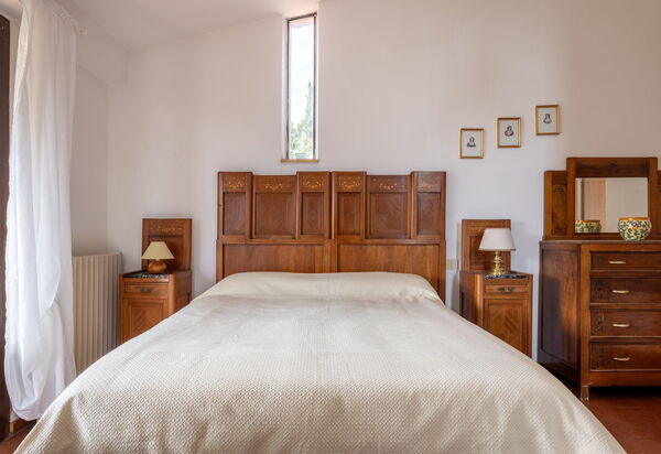 Podere le Lune with Pool, San Gimignano: Autumn, Bedroom, Spring, Summer