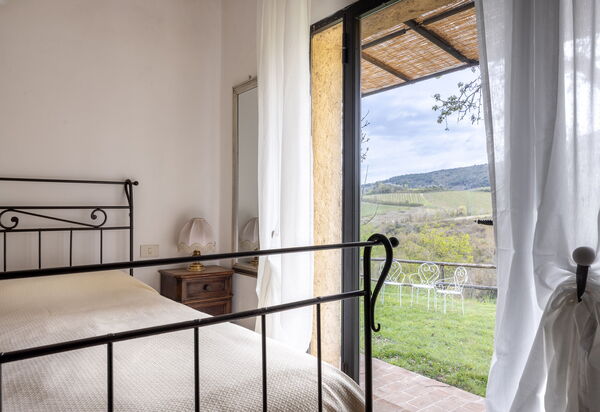 Podere le Lune with Pool, San Gimignano: Autumn, Bedroom, Spring, Summer