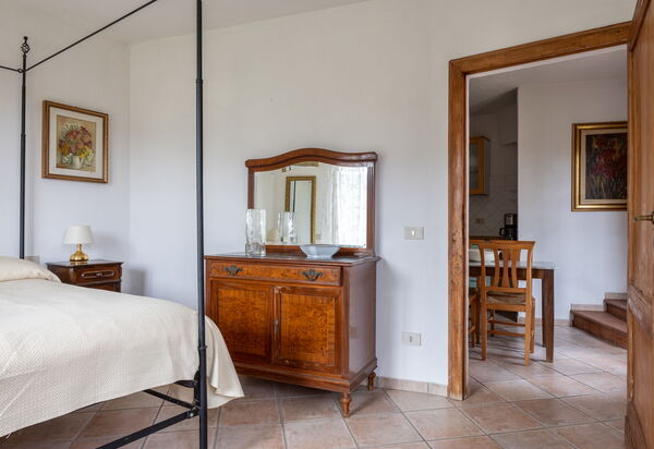 Podere le Lune with Pool, San Gimignano: Autumn, Bedroom, Spring, Summer