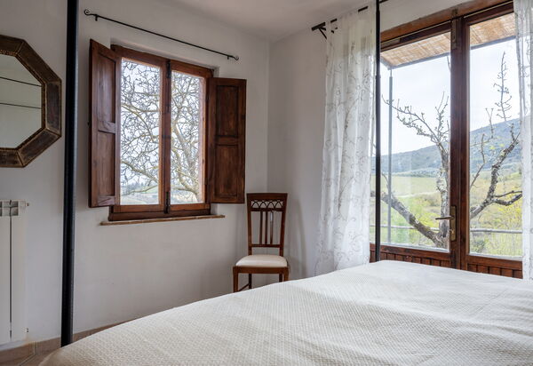 Podere le Lune with Pool, San Gimignano: Autumn, Bedroom, Spring, Summer