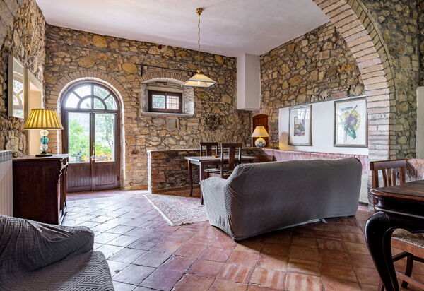 Podere le Lune with Pool, San Gimignano: Autumn, Living Room, Spring, Summer