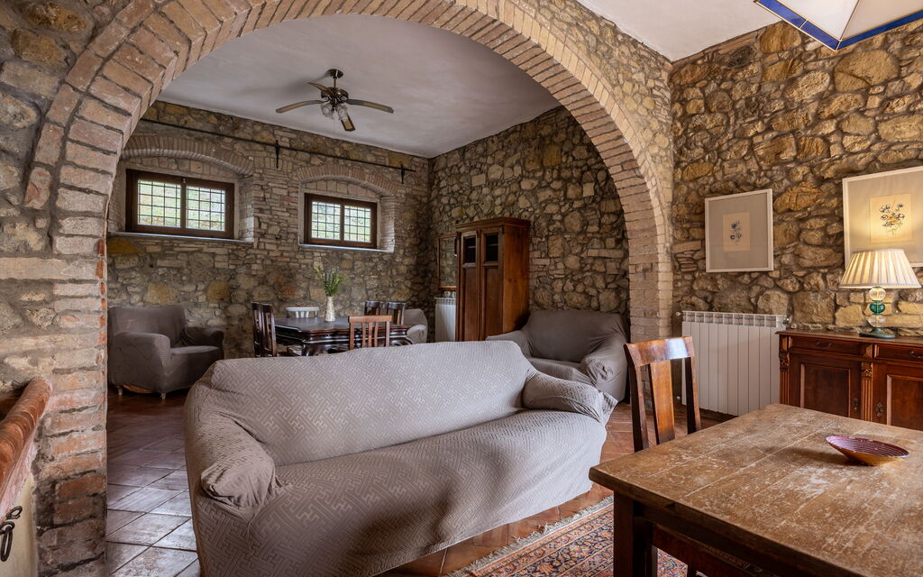 Podere le Lune with Pool, San Gimignano: Autunno, Estate, Primavera, Soggiorno