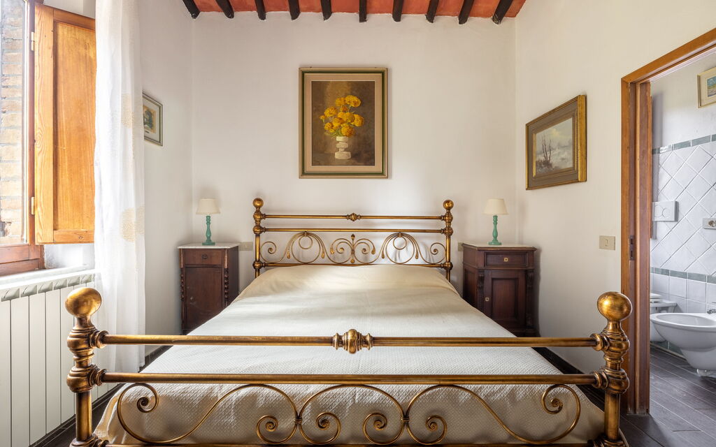 Podere le Lune with Pool, San Gimignano: Autunno, Camera da letto, Estate, Primavera