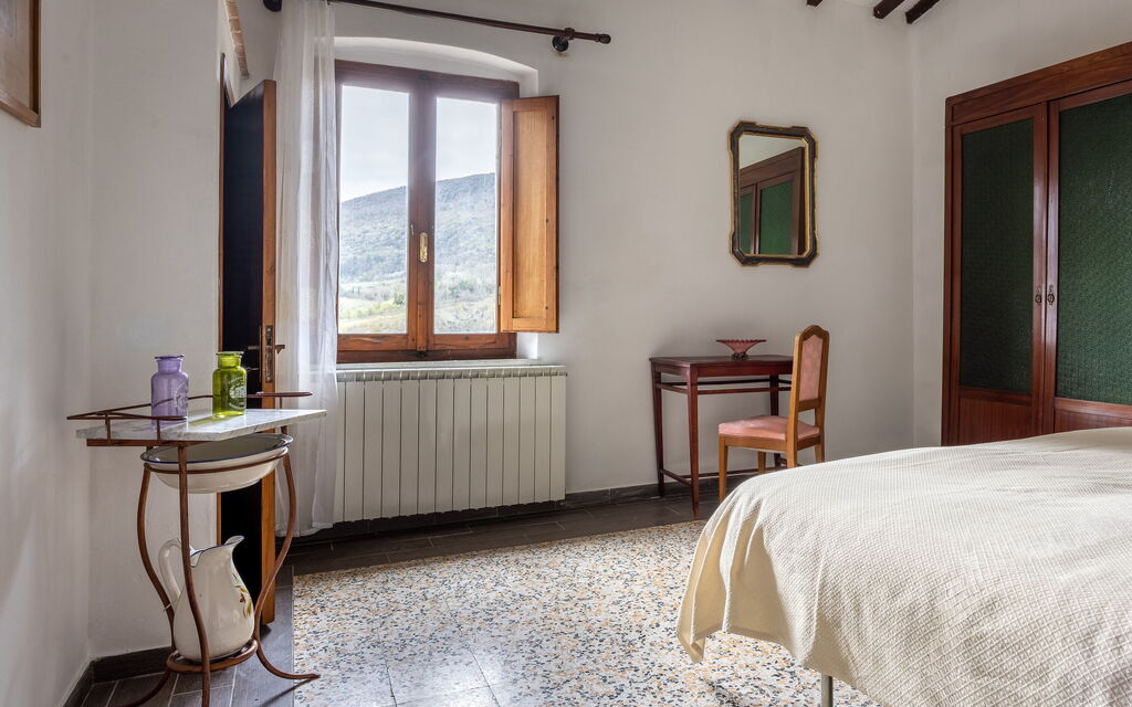 Podere le Lune with Pool, San Gimignano: Autunno, Camera da letto, Estate, Primavera