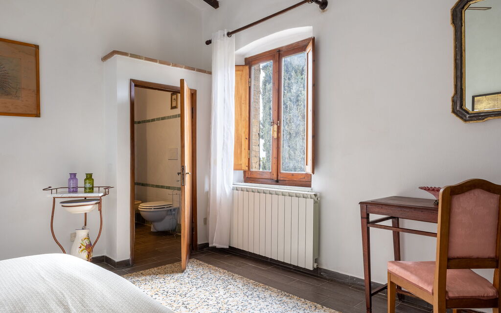 Podere le Lune with Pool, San Gimignano: Autunno, Camera da letto, Estate, Primavera