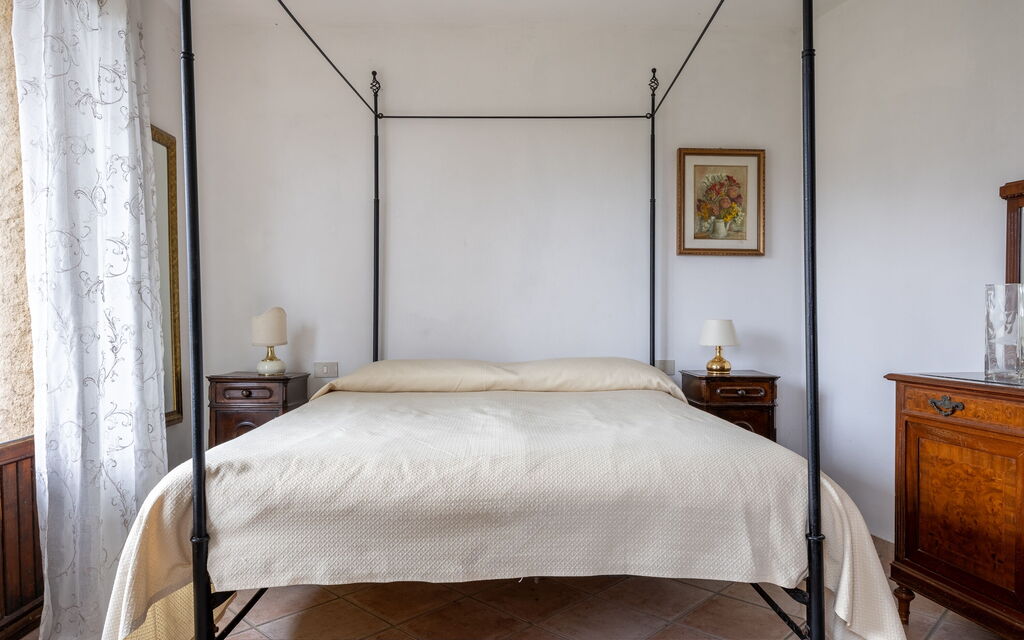 Podere le Lune with Pool, San Gimignano: Autunno, Camera da letto, Estate, Primavera