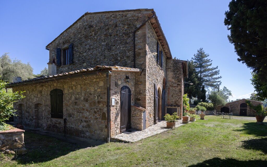 Podere le Lune with Pool, San Gimignano: Autumn, Building Exterior, Garden, Spring, Summer