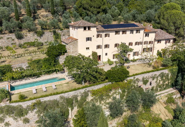 Villa Il Casalino, Florentine Hills with Pool: Autumn, Garden, Pool, Spring, Summer