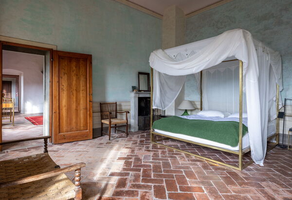 Villa Il Casalino, Florentine Hills with Pool: Autumn, Bedroom, Spring, Summer