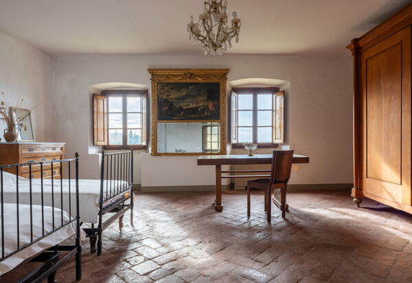 Villa Il Casalino, Florentine Hills with Pool: Autumn, Bedroom, Spring, Summer