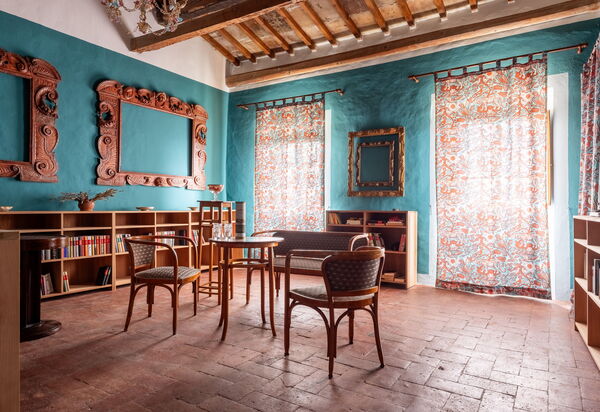 Villa Il Casalino, Florentine Hills with Pool: Autumn, Other Room, Spring, Summer