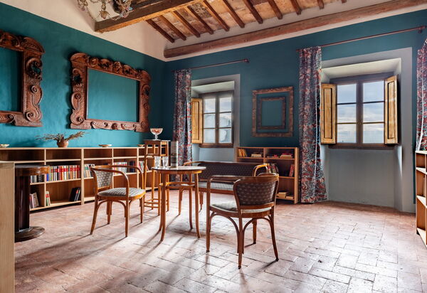 Villa Il Casalino, Florentine Hills with Pool: Autumn, Other Room, Spring, Summer