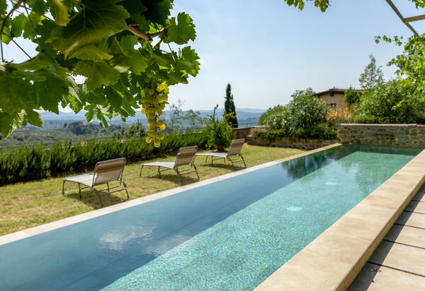 Villa Il Casalino, Florentine Hills with Pool: Autumn, Garden, Pool, Spring, Summer