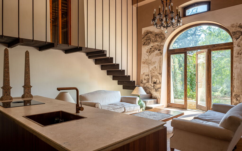 Villa Il Casalino, Florentine Hills with Pool: Autumn, Kitchen, Living Room, Spring, Summer