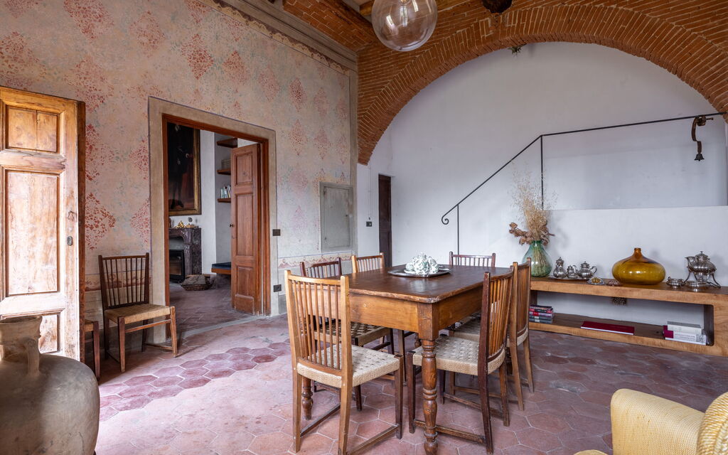 Villa Il Casalino, Florentine Hills with Pool: Autumn, Dining Room, Spring, Summer