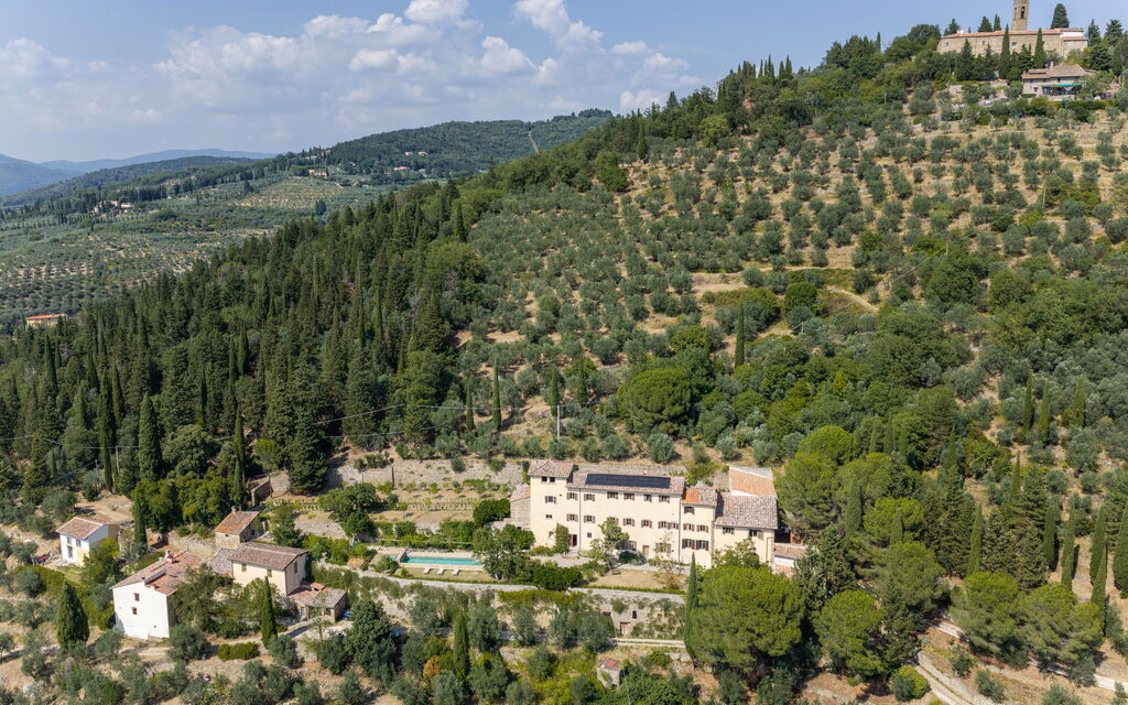 Villa Il Casalino, Florentine Hills with Pool: Autumn, Garden, Pool, Spring, Summer