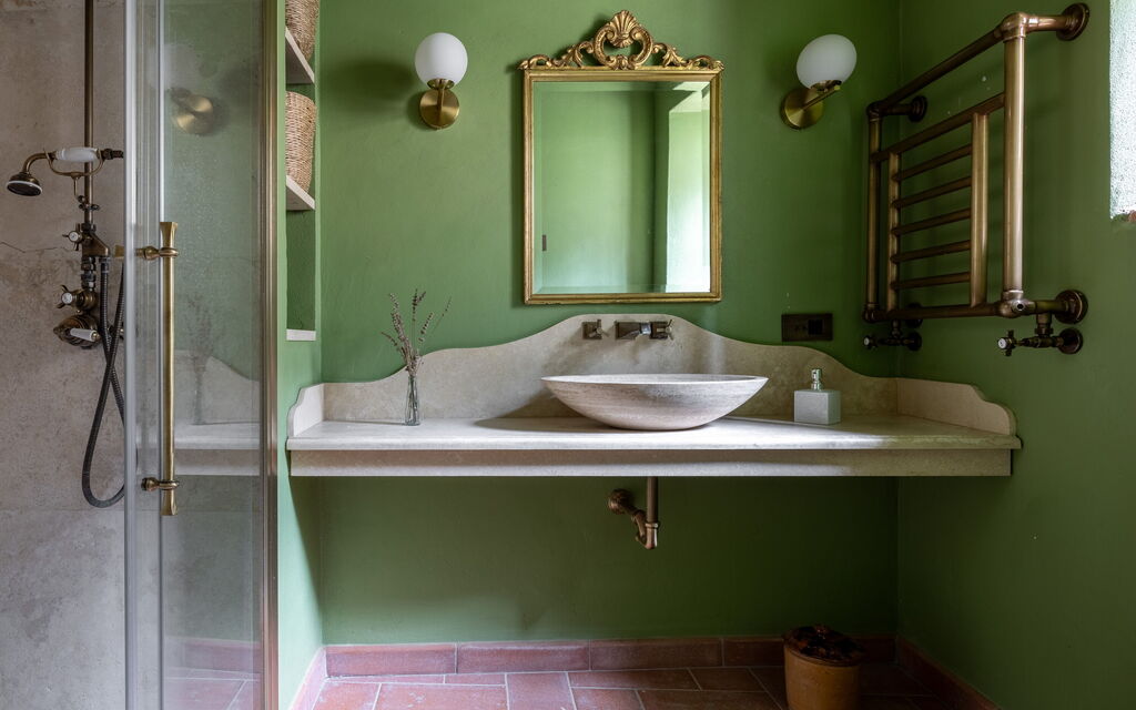 Villa Il Casalino, Florentine Hills with Pool: Autumn, Bathroom, Spring, Summer