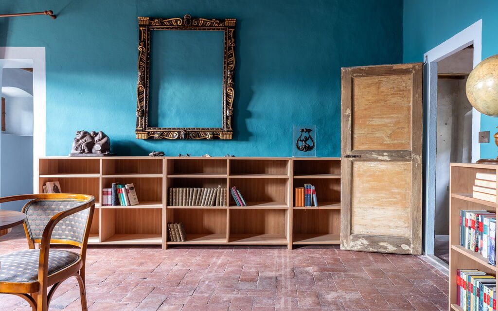 Villa Il Casalino, Florentine Hills with Pool: Autumn, Other Room, Spring, Summer