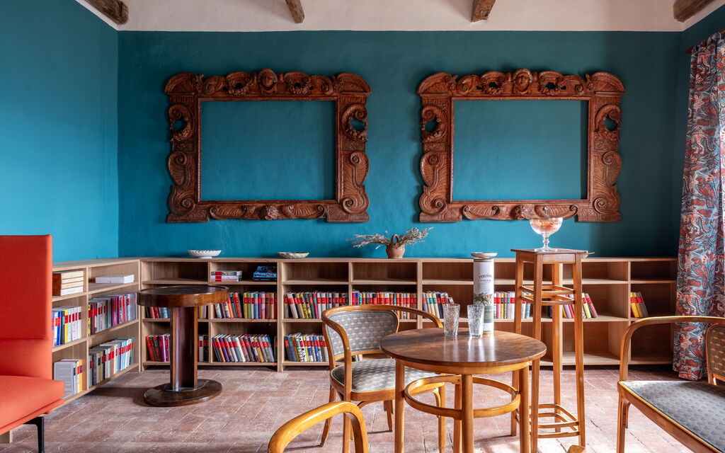 Villa Il Casalino, Florentine Hills with Pool: Autumn, Other Room, Spring, Summer