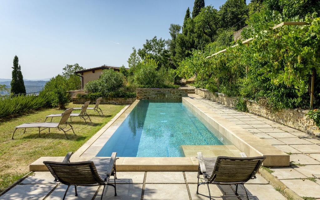 Villa Il Casalino, Florentine Hills with Pool: Autumn, Garden, Pool, Spring, Summer