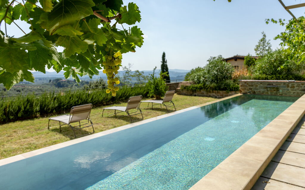 Villa Il Casalino, Florentine Hills with Pool: Autumn, Garden, Pool, Spring, Summer