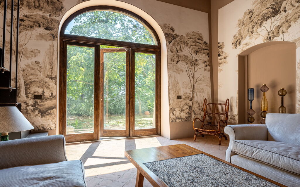 Villa Il Casalino, Florentine Hills with Pool: Autumn, Kitchen, Living Room, Spring, Summer
