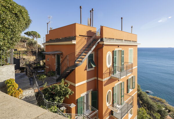 La Casa di Martina, Amazing Seaview: Autunno, Entrata Principale, Estate, Primavera