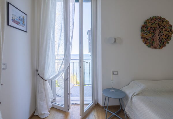 La Casa di Martina, Amazing Seaview: Autunno, Camera da letto, Estate, Primavera