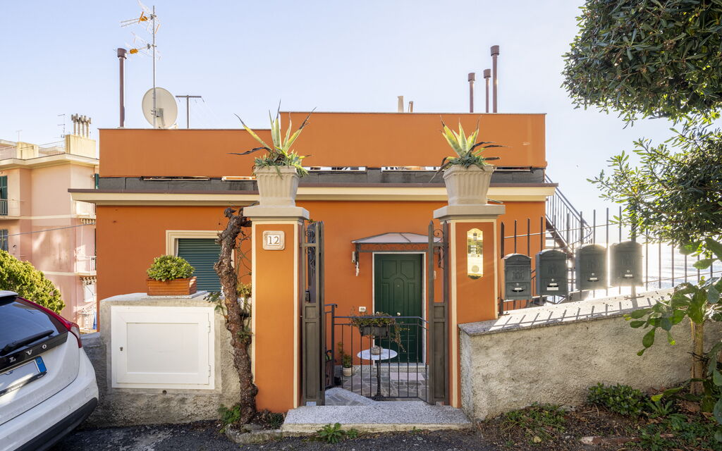 La Casa di Martina, Amazing Seaview: Autumn, Building Exterior, Spring, Summer