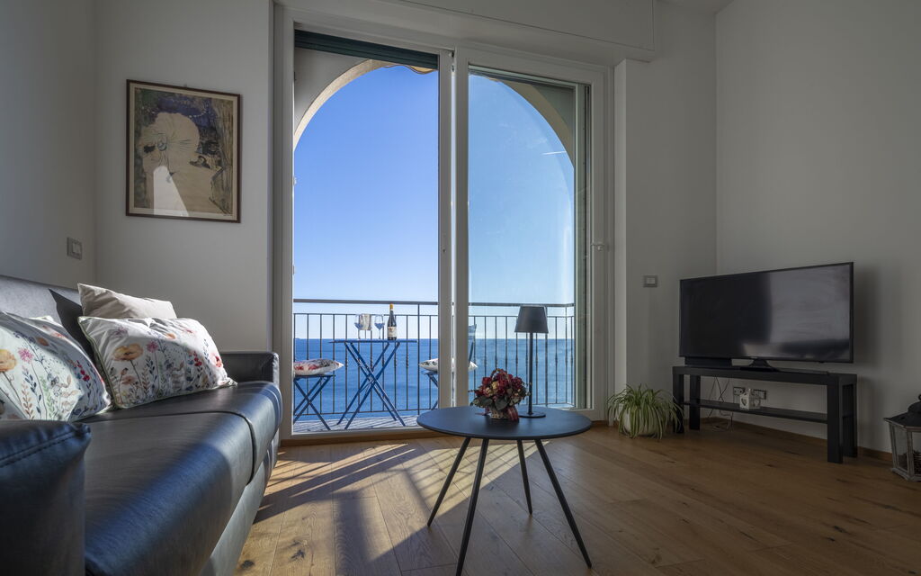 La Casa di Martina, Amazing Seaview: Autumn, Living Room, Spring, Summer